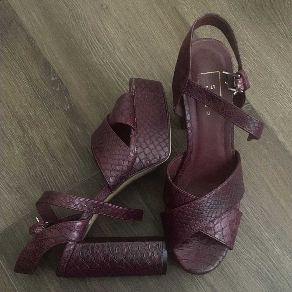 Elegant Burgundy Platform Heels